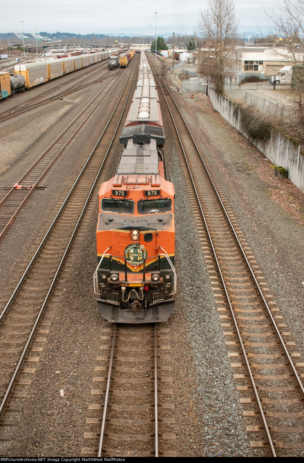 BNSF 975